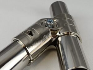 PAC-9 liitin