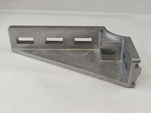 Foundation bracket