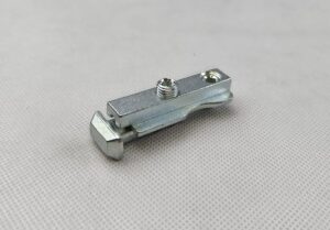 Tensioning connector